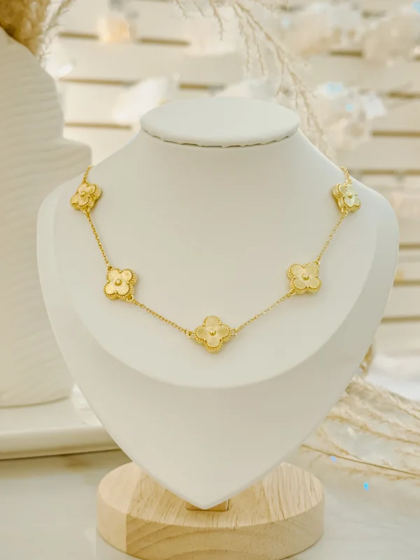 6354b6924359910ef7e79f7eb65a3806_photo.webp Multi Clover Gold