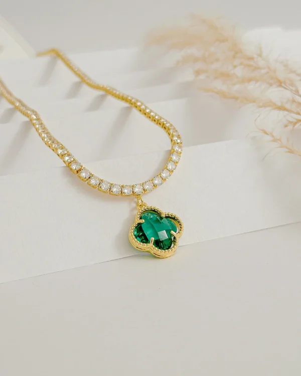 79c2d2d9c1f9921dbcc0de46467aaf6b_photo-1.webp Cleef Circon Green