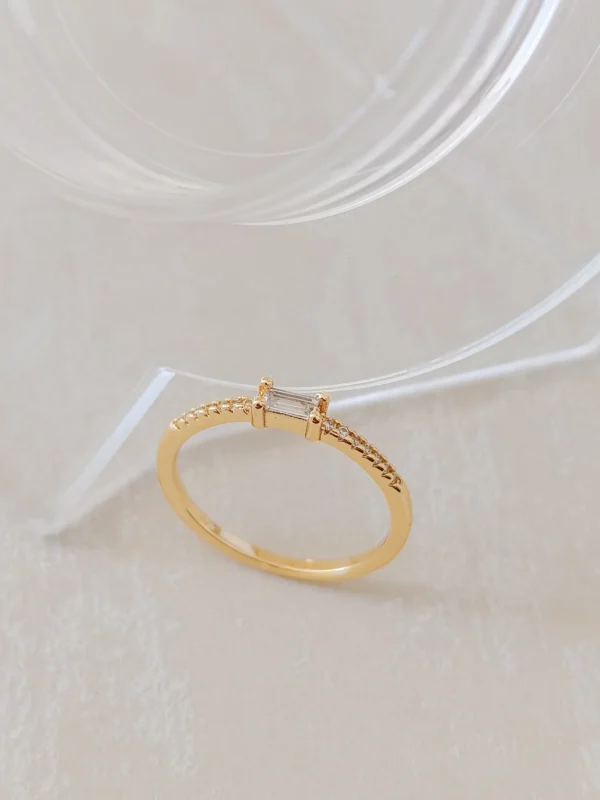 1000079285_optimized Classic Cubic