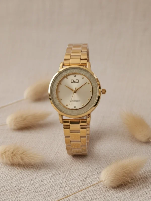 1000098842_optimized Q&Q Golden Stelar