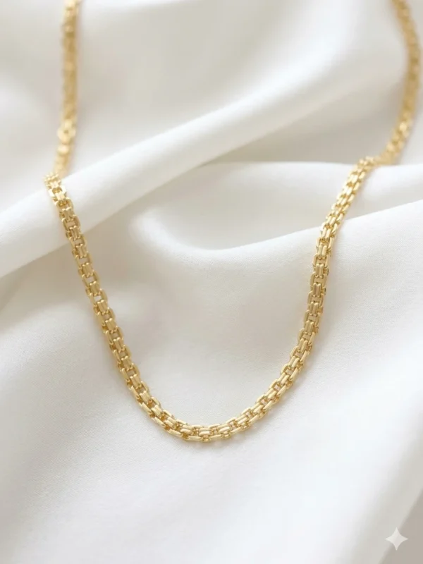 Yuan Choker